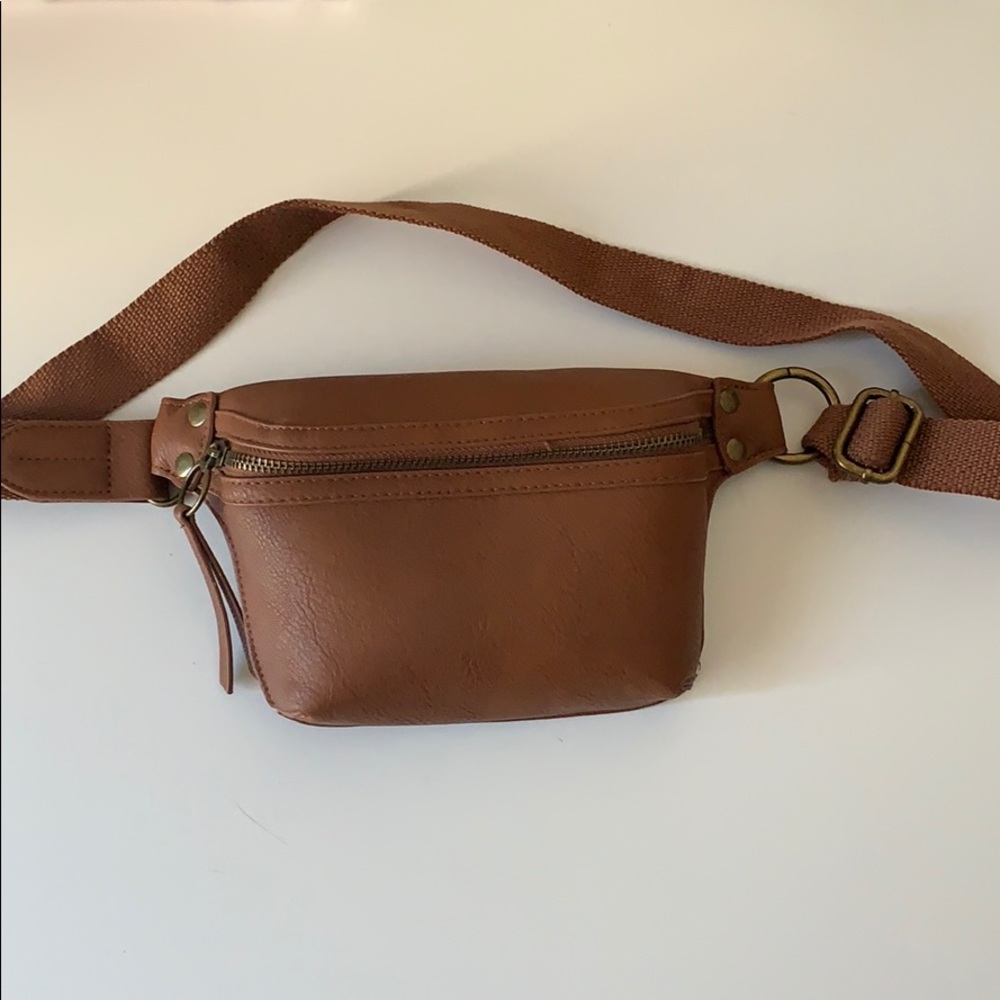 Fanny Pack Chic